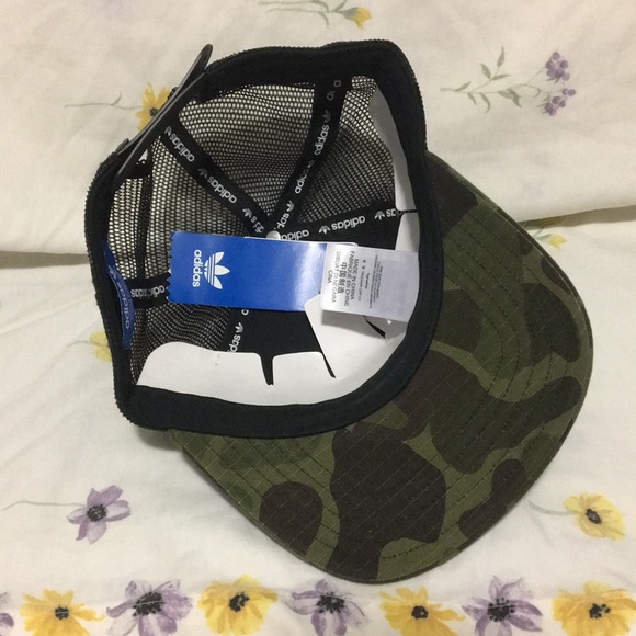 Adidas hat - Picture 2 of 3